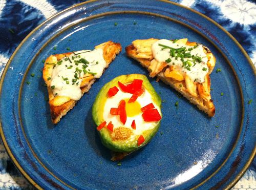 Karl’s Salmon Toasts Points with Dill Sauce