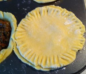 crimping the top crust